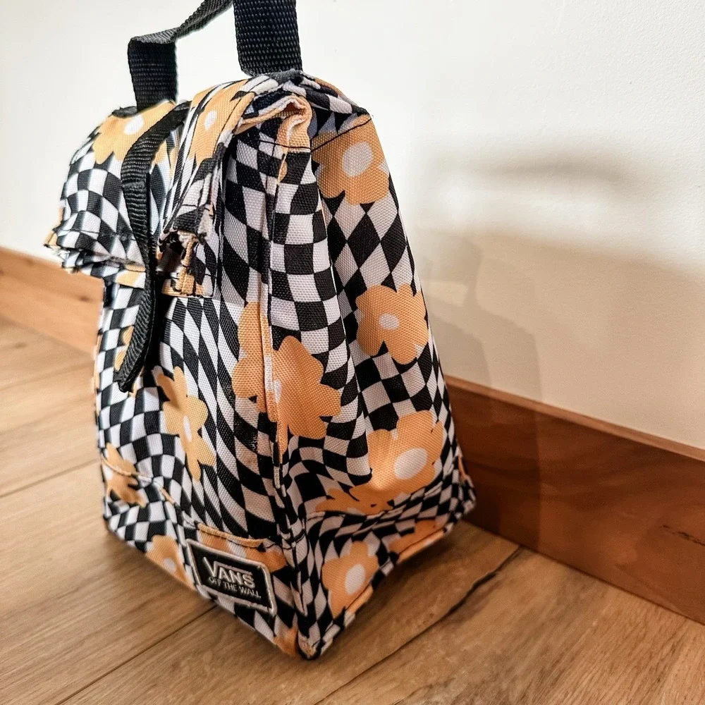 Vans Off The Wall Lunch Box Floral Checkered Black And White‎ Insulated